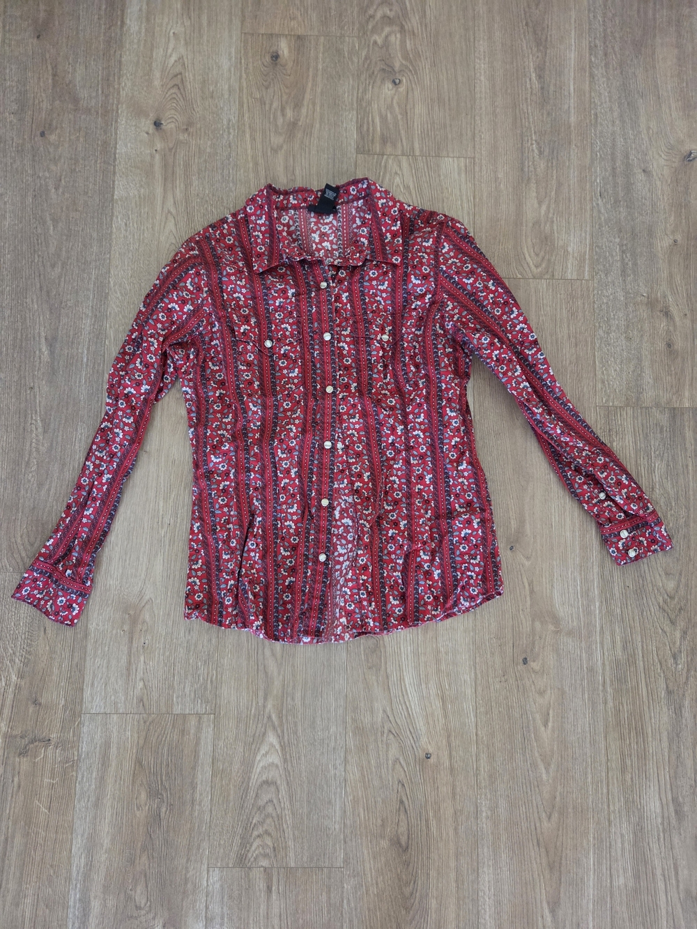 Wrangler Red Floral Button-Down Long Sleeve Shirt